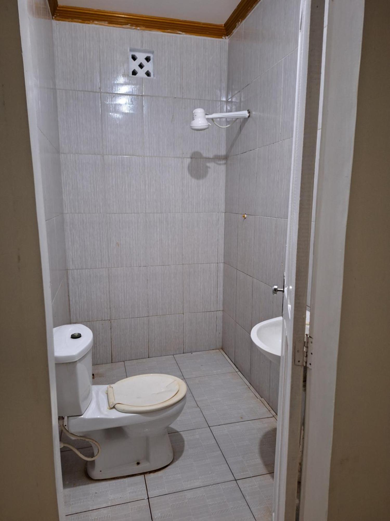 Quarto Triplo Com Banheiro Em Pousada E Restaurante Manaus Exterior photo